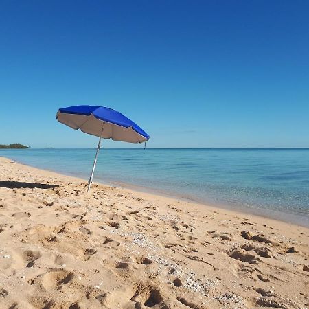 Private And Peaceful Cottage At The Beach Нассау Екстер'єр фото